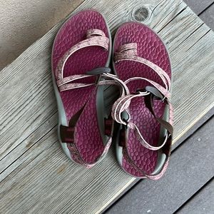 Womens Pink Chacos Sz 7